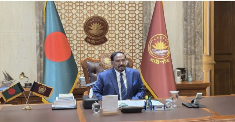 ভারপ্রাপ্ত রাষ্ট্রপতি বঙ্গভবনে দাপ্তরিক কার্যক্রম শুরু করলেন