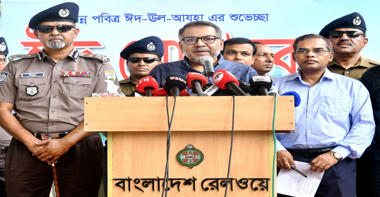 ঈদযাত্রায় শিডিউল বিপর্যয়ের শঙ্কা নেই : রেলসচিব